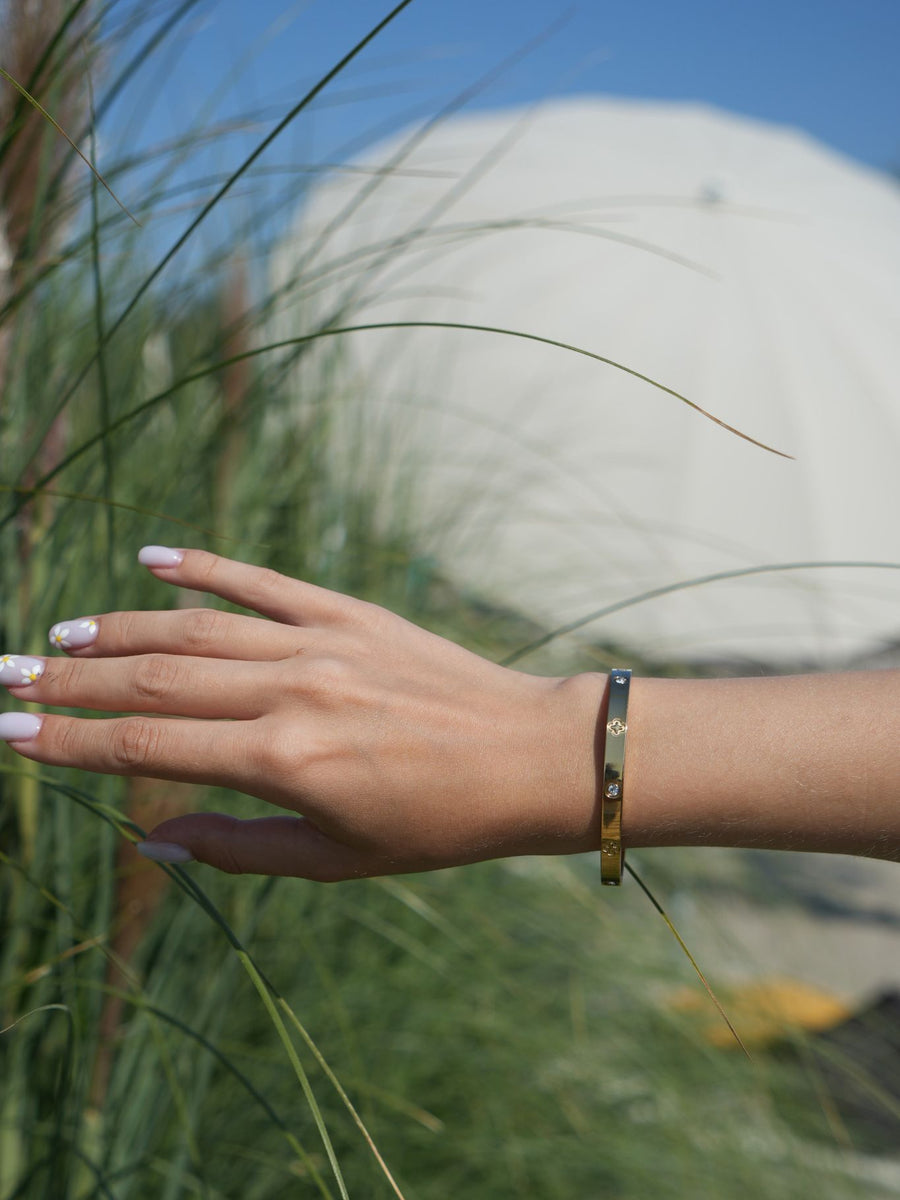 Clover Bangle