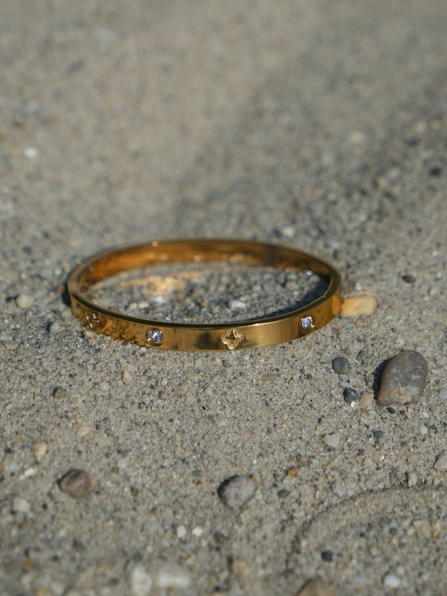 Clover Bangle