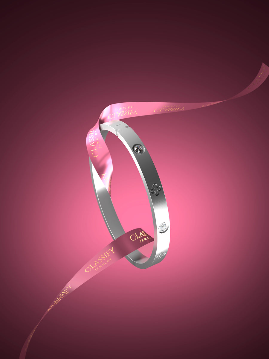 Clover Bangle