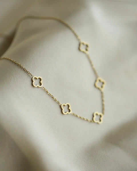 Hollow Clover Nyaklánc