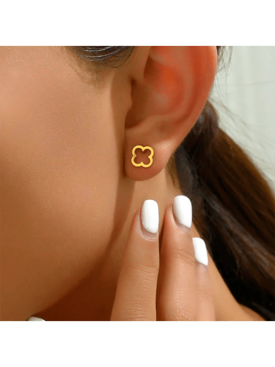 Clover Stud Fülbevaló