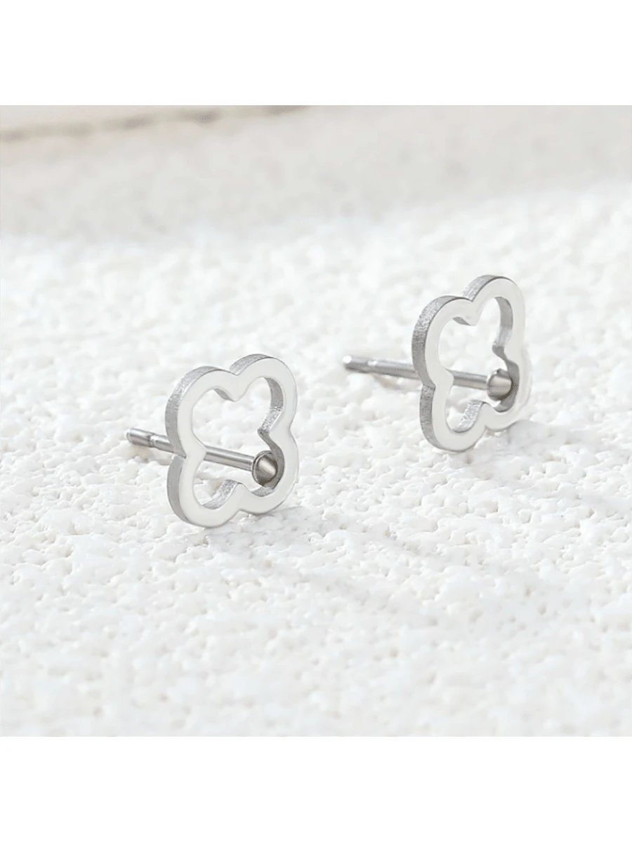 Clover Stud Fülbevaló
